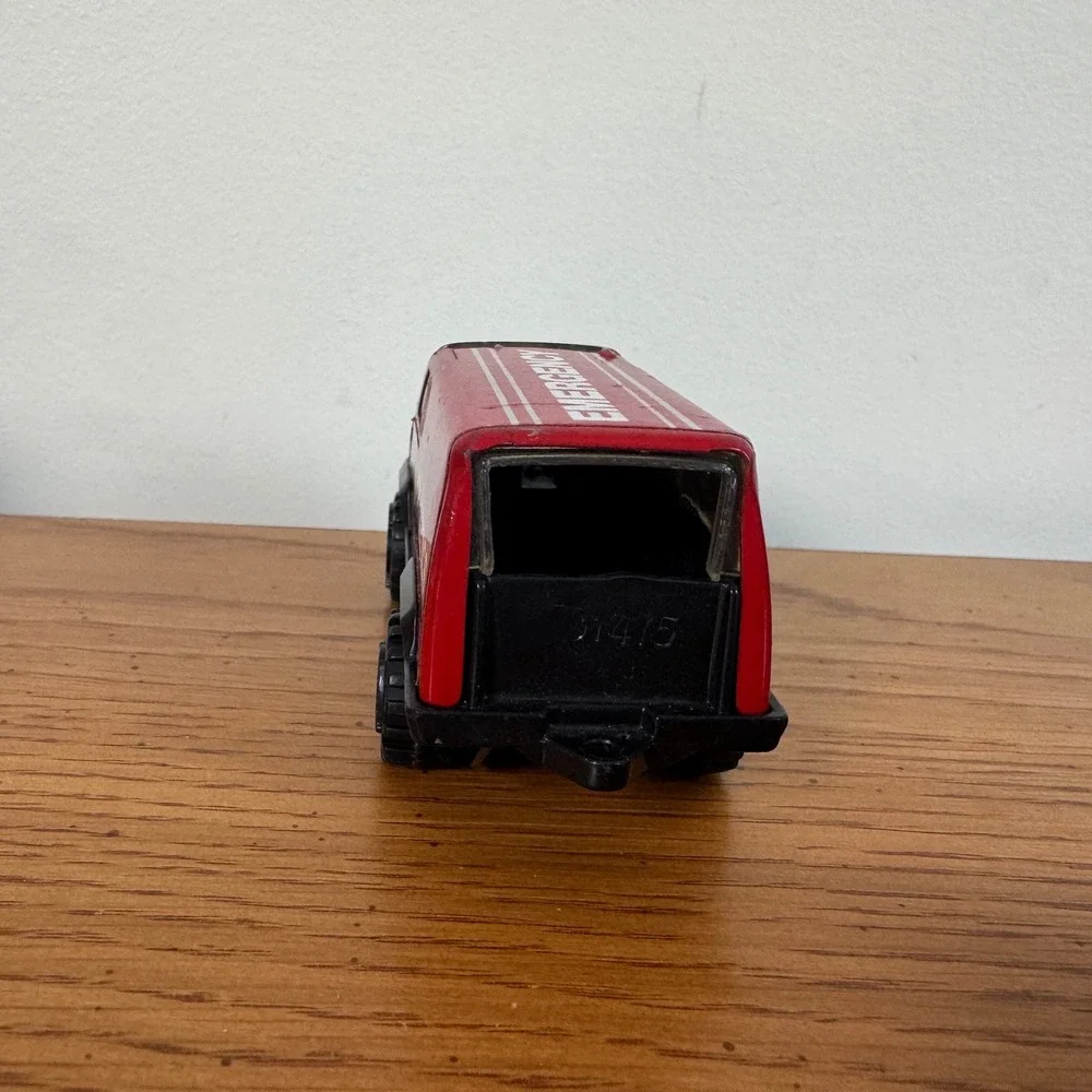 Vintage Tonka Paramedics Emergency Van Red Black‎ Diecast Toy Truck 1978 Mexico